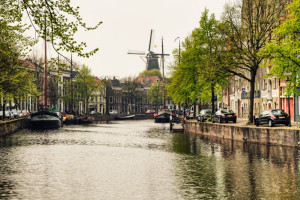 PvdA Schiedam lanceert petitie ‘Geen woorden, maar proosjes!’
